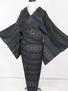 着用少ない！美品＊絣＊タテ柄＊柔らかい紬＊着物＊トールサイズ＊１６７ｃｍ＊裄６９ 着用少ない！美品＊絣＊タテ柄＊柔らかい紬＊着物＊トール