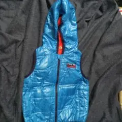 子供用ベスト　110センチ　水色