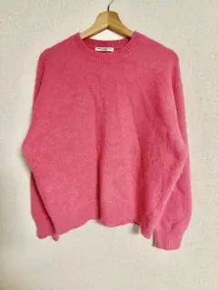 BEAUTY&YOUTH ピンクニットセーター