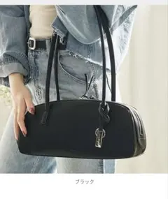 アングリッド　シンプルスムース　プレートチャーム付ワイドボストンバッグ