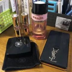 Yves Saint Laurent アイシャドウパレット、口紅2個など