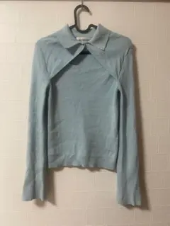 リリーブラウン　水色 襟付きニット 長袖