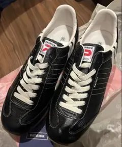 連休限定価格　新品　未使用　パトリック　スニーカー　マラソン　43サイズ　本革