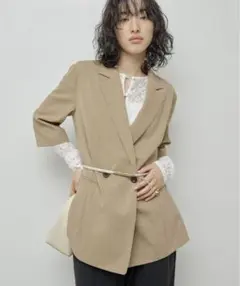 美品　GALLARDAGALANTE ハーフスリーブジャケット　ベージュのサムネイル