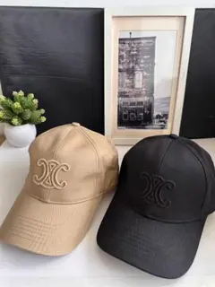 CELINE トリオンフロゴ入り キャップ ブラック×カーキ 2色セット