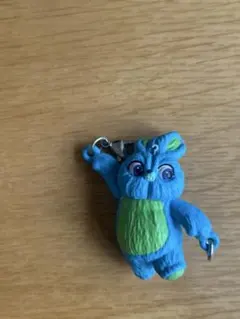 トイストーリー4 ゆらゆらつながるマスコット　バニー　ガチャガチャ