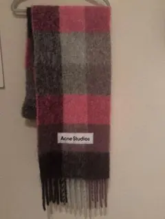 2026年最新】acne studios マフラー ピンクタグの人気アイテム - メルカリ