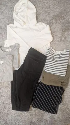 ホワイトフード付きトップスとブラックスキニージーンズ5点セット