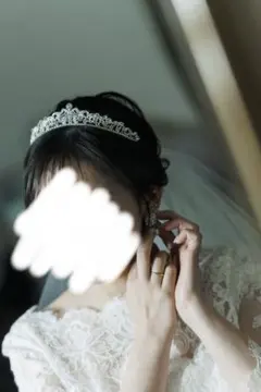 シルバー ティアラとピアスセット