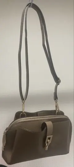 D.KELLY ショルダーバック ベージュ