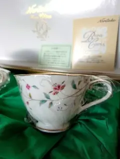 Noritaake ボーンチャイナ カップ・ソーサーセット