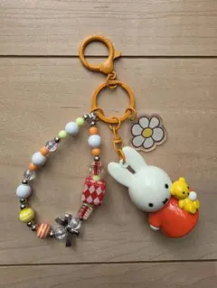 ミッフィー キーホルダー ビーズ付き