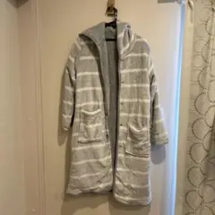 着る毛布 M-L グレーとホワイトストライプ