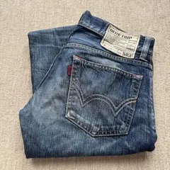 【美品】EDWIN BLUE TRIP 503 デニムパンツ W30のサムネイル