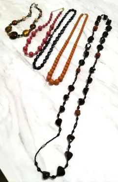 ネックレス　5本まとめ　カラフル　アクセサリー　ジュエリー　イミテーション