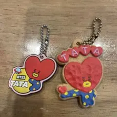 BT21 TATA キーホルダー 2個セット