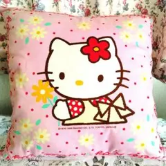 ハローキティ クッション ピンク　花