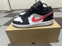 NIKEAIR JORDAN1LOW BLACK/SIREN RED/WHITE