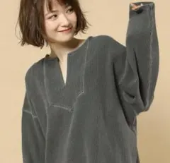 FREAK'S STORE　ビッグワッフルVネックトップス 春のサムネイル