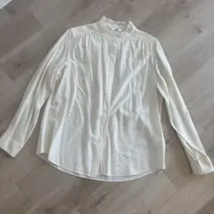 ユニクロ　UNIQLO フリルブラウス　M