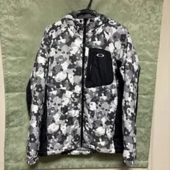 かずやん様専用Oakley 迷彩柄 フード付きジャケット JPN XL