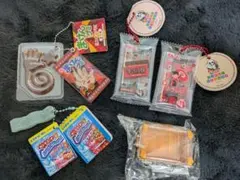 【新品】TAITO限定 お菓子ミニチュア キーホルダー等 ５点セットのサムネイル