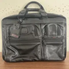 TUMI トゥミ オールレザー ビジネスバッグのサムネイル