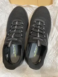 SKECHERS メモリーフォーム ブラックスニーカー