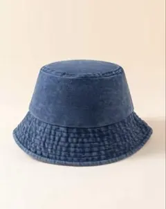 ダークブルーバケットハット