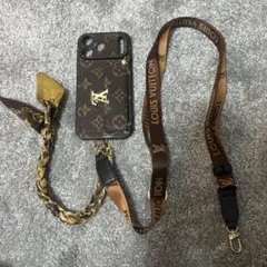 Louis Vuitton iPhoneケース ストラップ付き