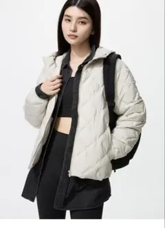 ユニクロ ホワイトダウンジャケット パフテックパーカー UNIQLO Lサイズ