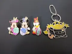 ディズニーランド イースター ピンバッチ ストラップ 新品未使用 おまけ付き