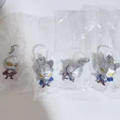 ウルトラマン　めじるしアクセサリー　4個セット