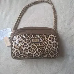 伊太利屋ヒョウ柄 中型ハンドバッグ