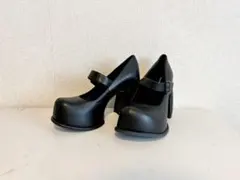 CHARLES & KEITH 厚底パンプス ブラックのサムネイル