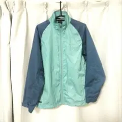 ナイキウィンドブレーカー