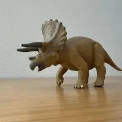 アニア トリケラトプス フィギュア 恐竜