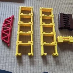 プラレール 橋脚セット 赤 黄