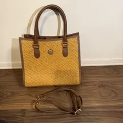 編み込みデザイン ショルダーバッグ ベージュ