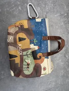 カルディ伝説柄カラビナ付きミニバッグ