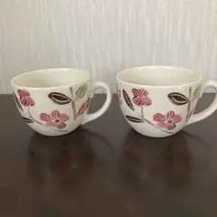 イギリス製　花柄の陶器製　ティーカップ　コーヒーカップ2個セット