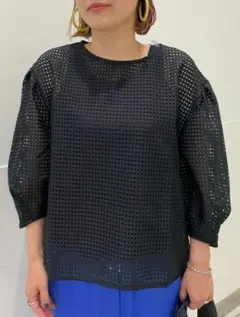 新品タグ付きgreen label relaxing 透かし編み黒ブラウス F