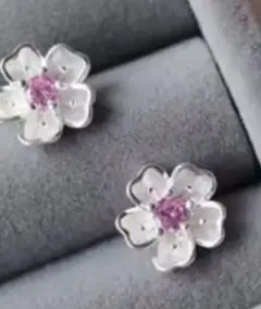 桜ピアス 可愛い 花ピアス おしゃれミニピアス シルバーアクセサリー フォーマル