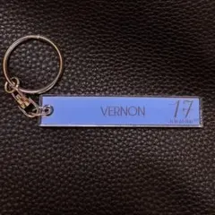 SEVENTEEN セブチカフェ アクリルキーホルダー VERNON