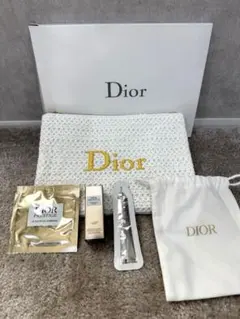 Dior プレステージ ポーチ サンプルセットのサムネイル