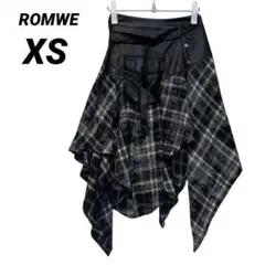 ROMWE フェイクレザー チェック柄 スカート 地雷系 ゴシック 異素材 XSのサムネイル