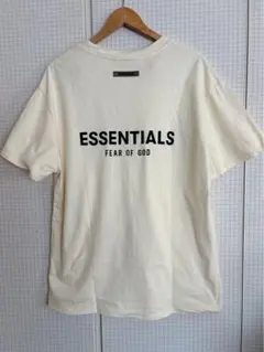新品同様　ラバープリント　ESSENTIALS Tシャツ Sサイズ クリーム