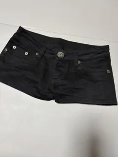 【美品】EGOISTブラック デニムショートパンツ サイズ26のサムネイル