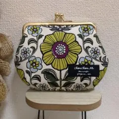 ハンドメイド　がま口ポーチ（北欧花柄　生成り）