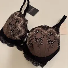 ナルエー　ブラジャー　E70